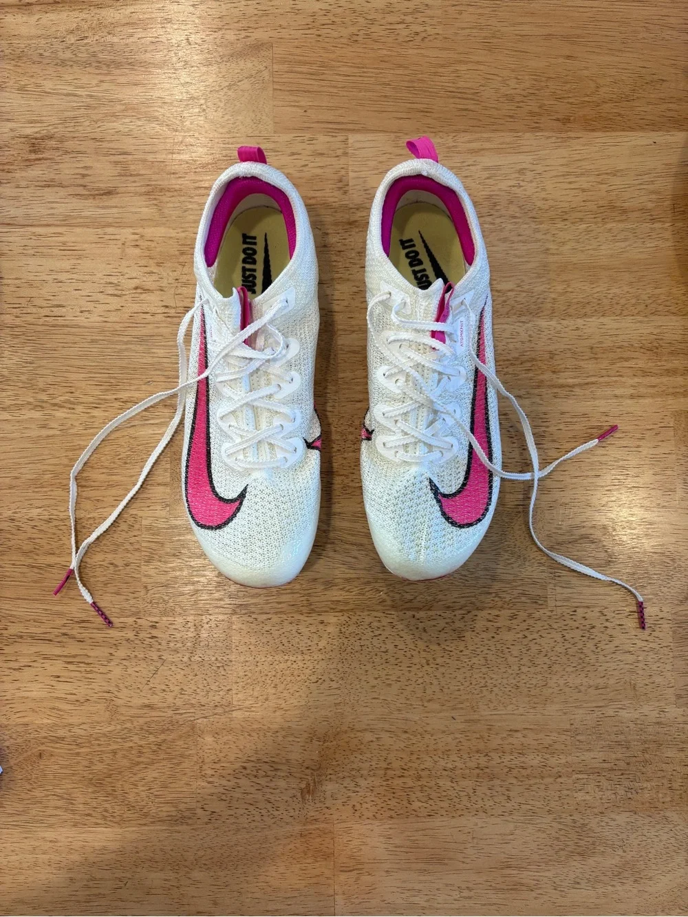 Nike Women’s White & Hot Pink Track Spikes  Women's 11 Men's 9.5